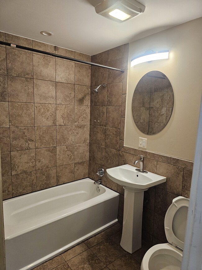 Vista del baño - 115 Regent St