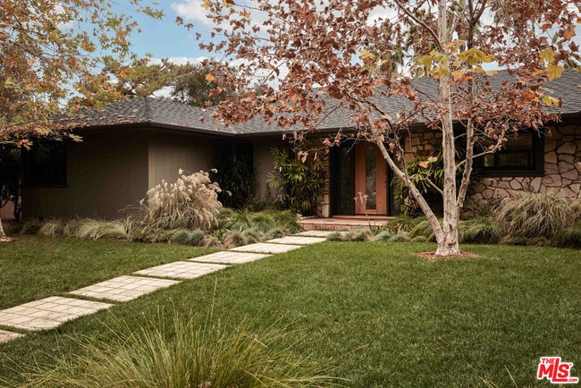 Building Photo - 775 San Rafael Terrace