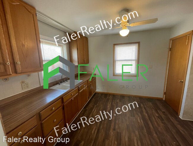 Building Photo - 2 br, 1 bath House - 313 Spruce Dr