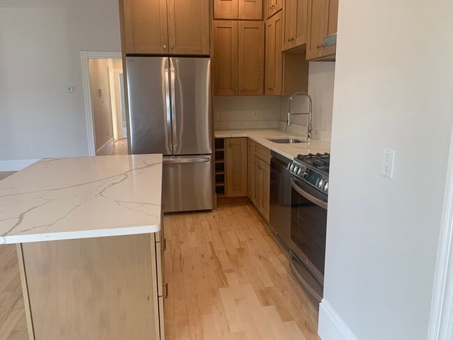 Foto del edificio - 873 E 4th St