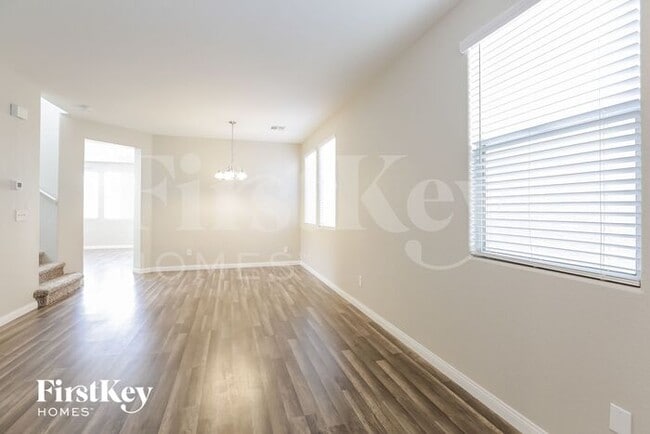 Foto del edificio - 6671 Wind Whisper St