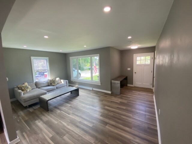 Foto principal - 3945 Schuster Dr