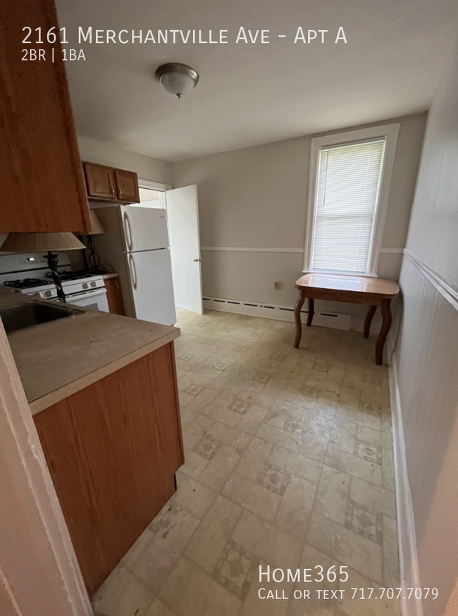 Building Photo - Cozy 2 Bedroom Unit less than 10 miles fro...