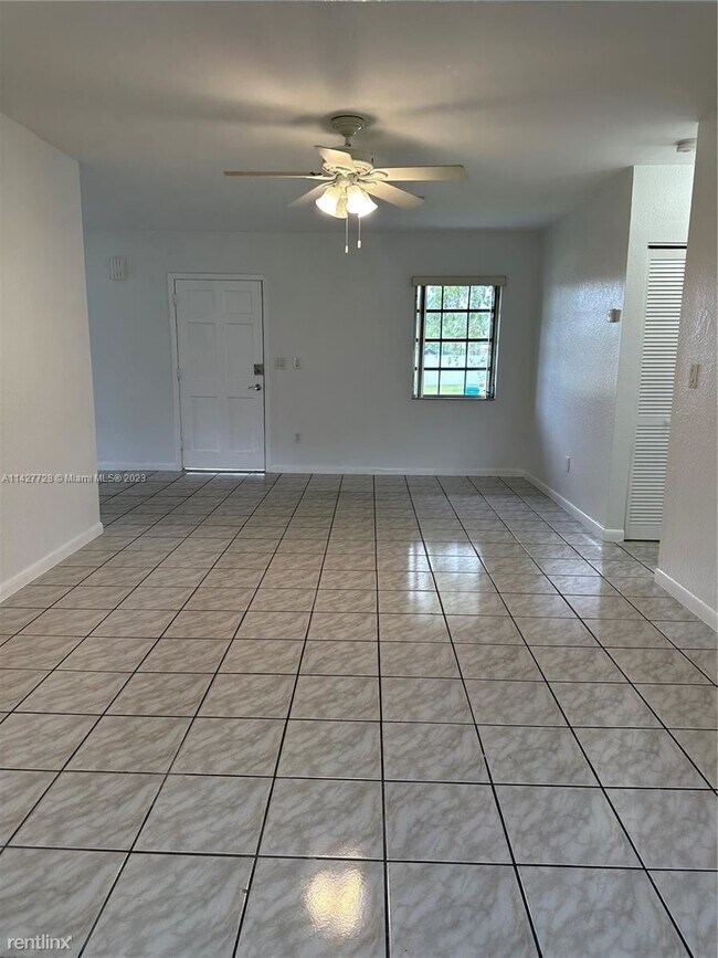 Building Photo - 3 br, 2 bath House - 9450 SW 181st Ter