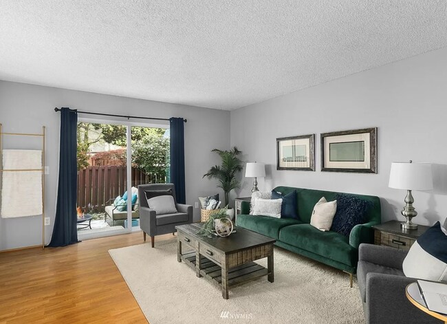 Living room - 12307 NE 150th Ct