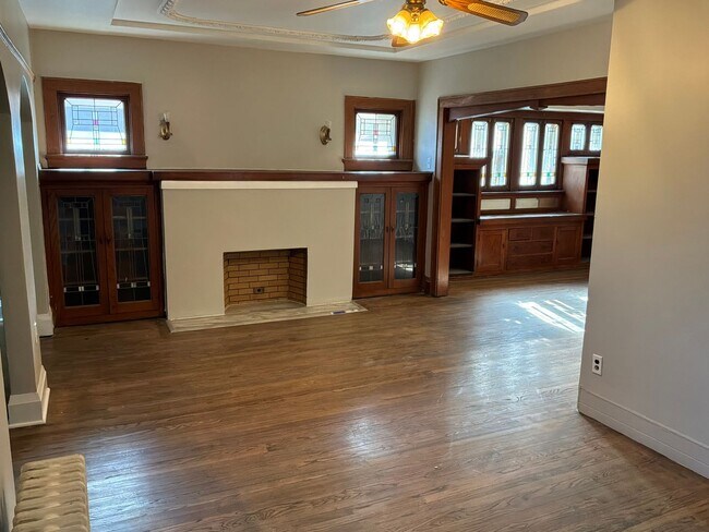 Foto del edificio - 2445 N 50th St