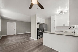 Building Photo - 4024 Gelber Pl