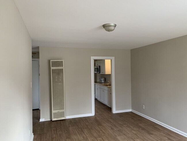 Foto del edificio - 531 German School Rd