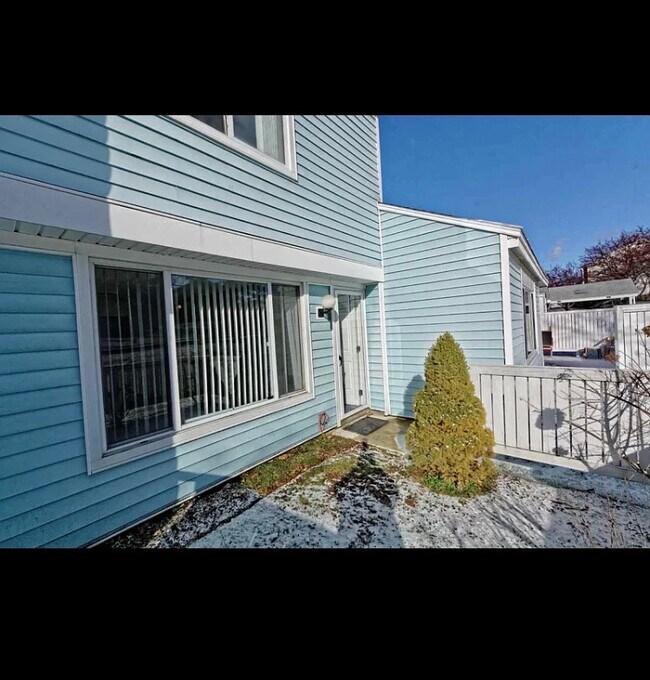 Foto del edificio - 1002 Rockport Ct