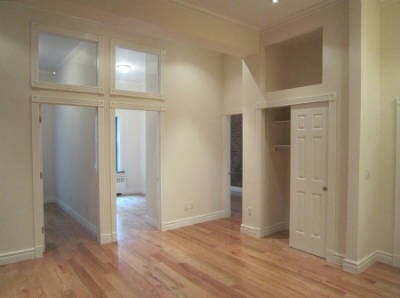 Foto principal - 138 E 16th St