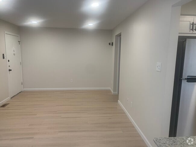 Building Photo - 11881 Cresta Verde Dr