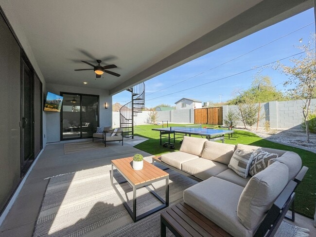 Photo - 8031 N 14th Pl House