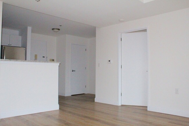 Foto del edificio - 304 W 117th St