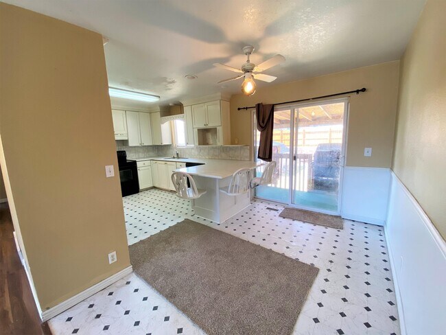 Building Photo - 6146 Misty Way