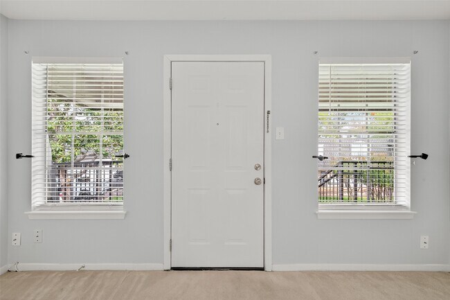 Building Photo - 9017 Gaylord Dr