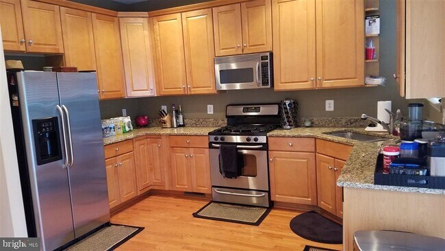Building Photo - 205 Anvil Way