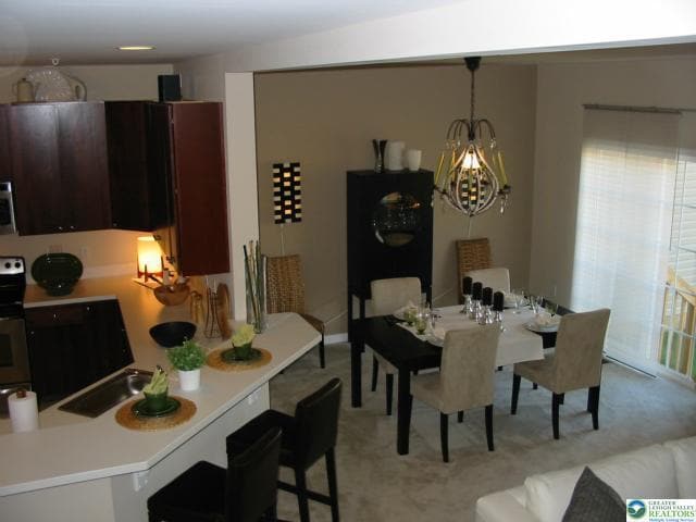 Foto del edificio - 284 Milkweed Dr