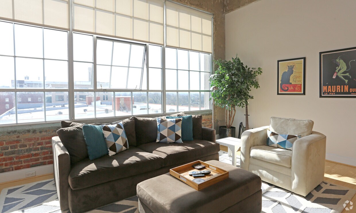 Lofts & Upper Lofts at Canal Walk I & II Apartments Richmond, VA