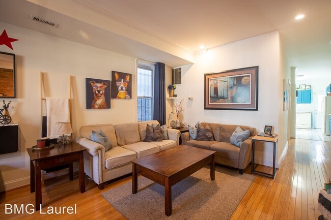 Foto del edificio - 5 br, 2.5 bath House - 636 Columbia Rd NW