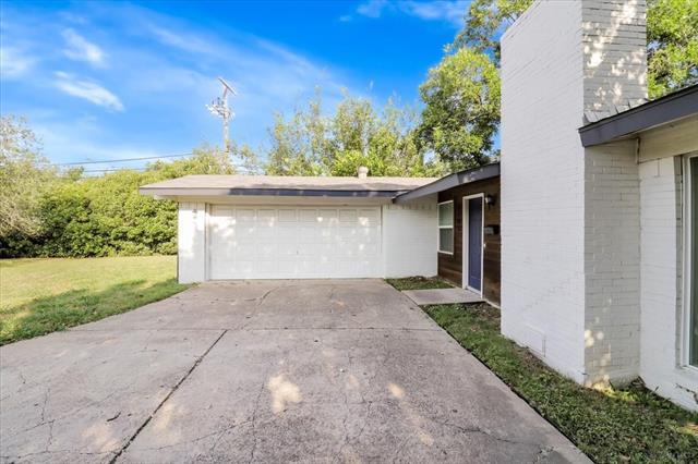 Foto del edificio - 3105 Longbow Ct