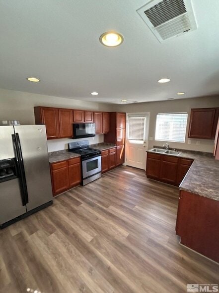 Building Photo - 8930 Silverkist Dr