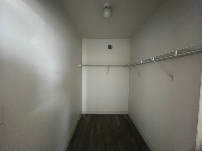 Foto del edificio - 1 Cityview Ln