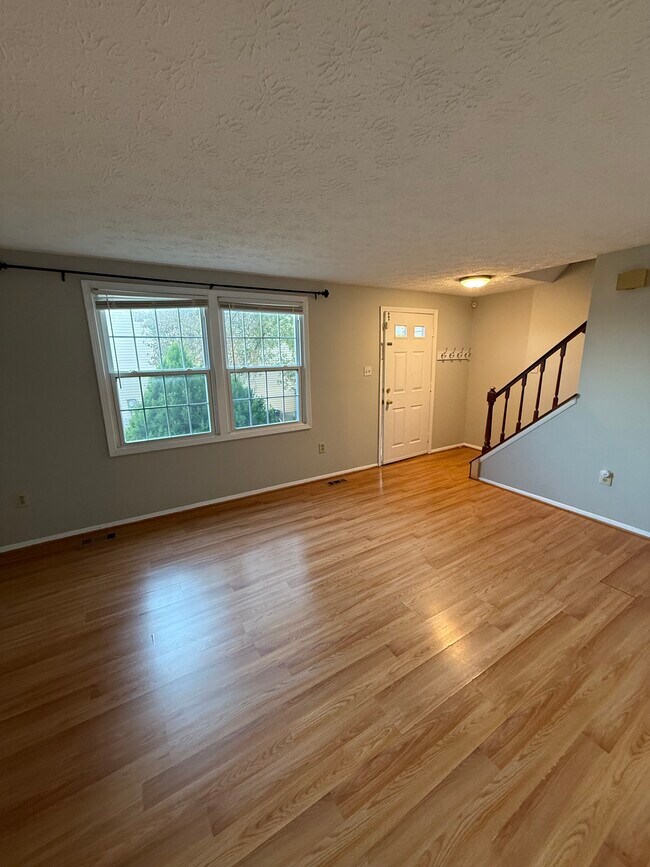 vivienda-1 - 3415 Castle Way