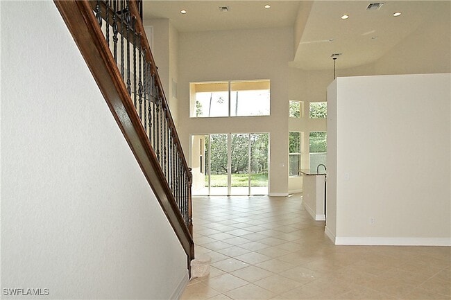 Building Photo - 11091 Sparkleberry Dr