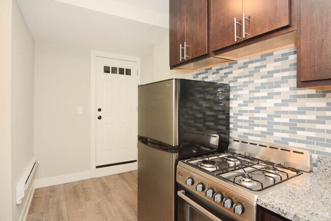 Foto del edificio - 434 W Belden Ave