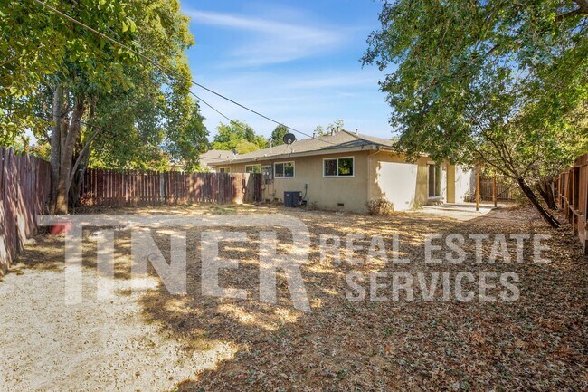 Building Photo - 3966 Apple Blossom Way