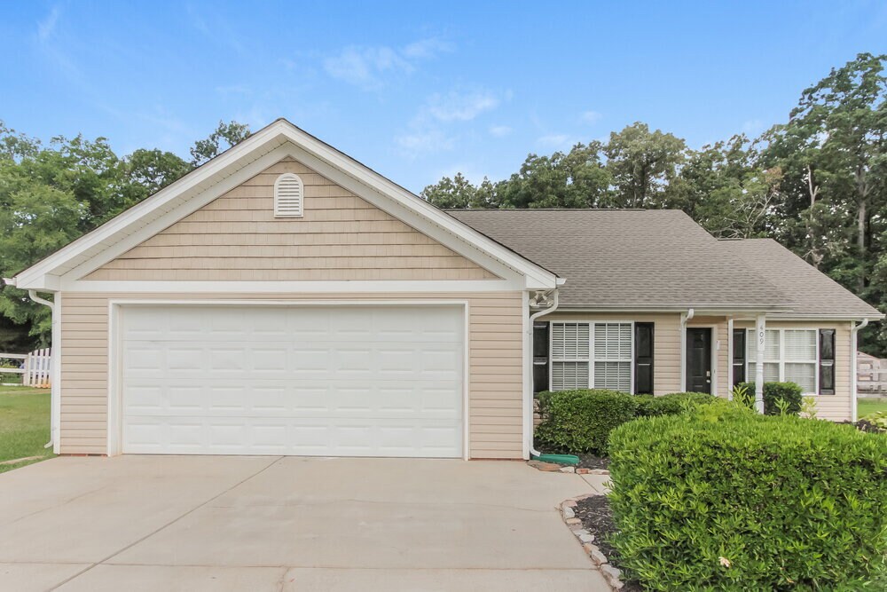 409 Funderburk Rd, Wingate, NC 28174 House Rental in Wingate, NC