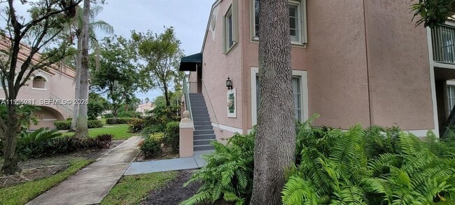 Building Photo - 12124 St.Andrews Place, 201