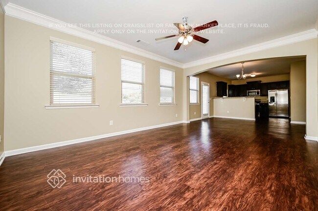 Building Photo - 3650 Brookhollow Dr