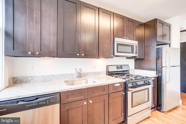 Foto del edificio - 1575 Spring Pl NW