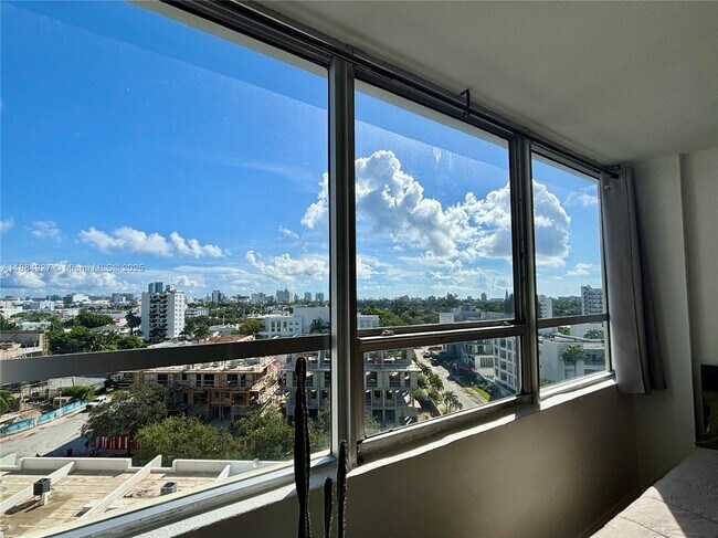 Foto del edificio - 1500 Bay Rd