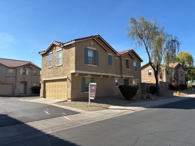 Building Photo - 9646 N 82nd Glen