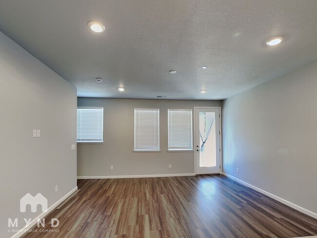 Foto del edificio - 7025 Cumbria Ct