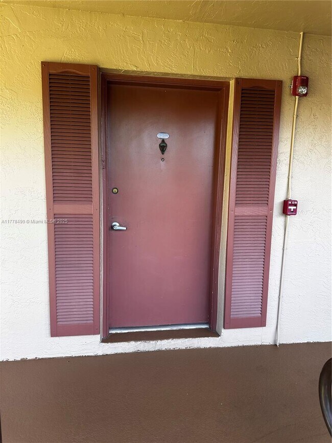 Foto del edificio - 11229 SW 88th St