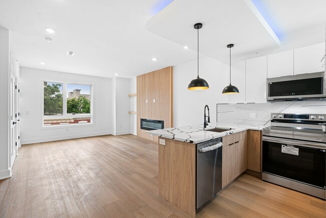 Building Photo - 1947 N Marshall St