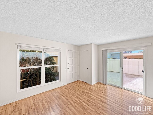 Building Photo - Brand-New Kitchen, Prime Location, Move-In Ready UTC Home