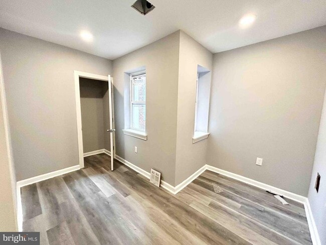 Building Photo - 5828 Hadfield St