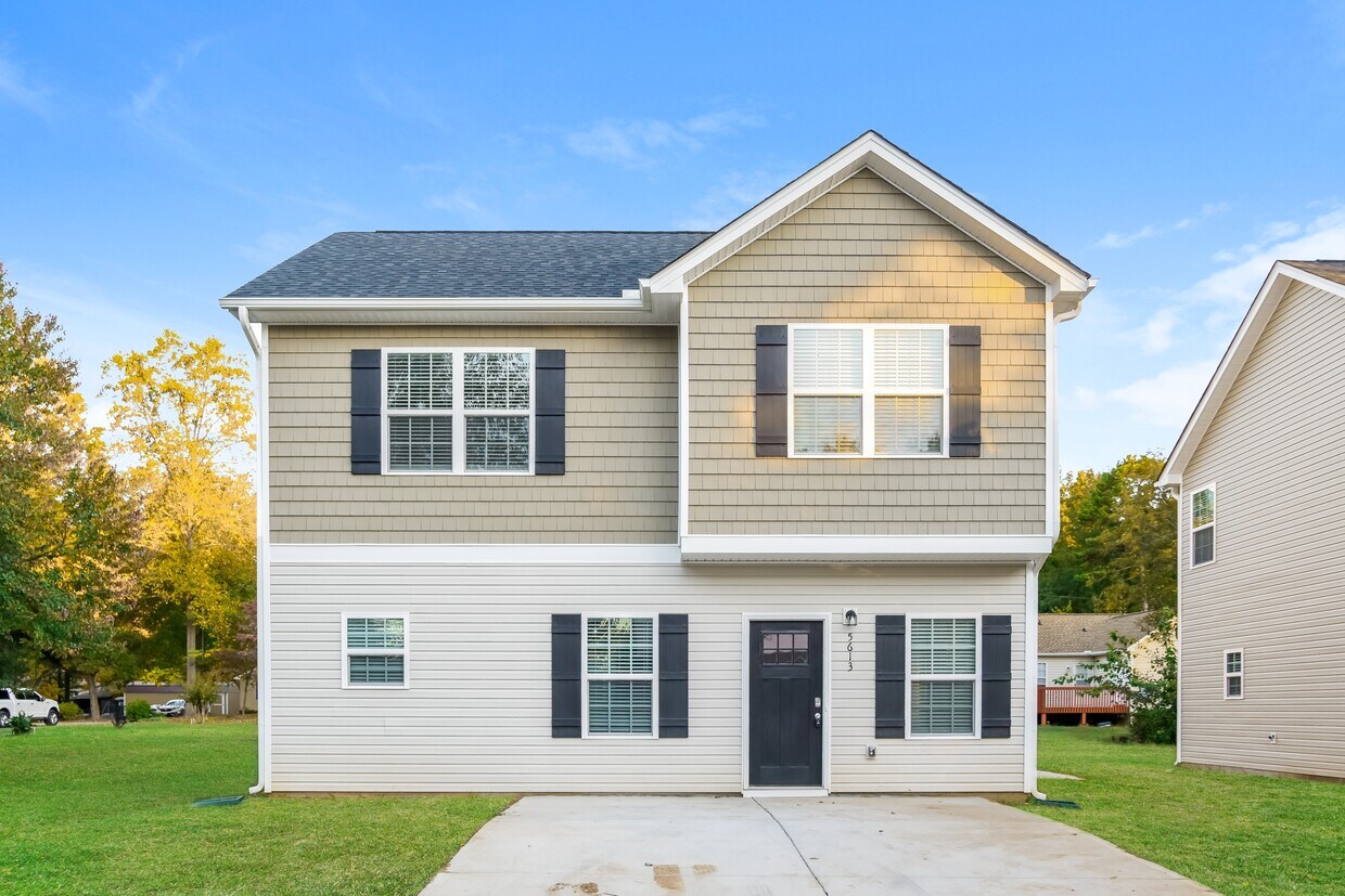 Primary Photo - 5613 Phillips St