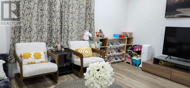 Building Photo - 335 Shamrock Ct