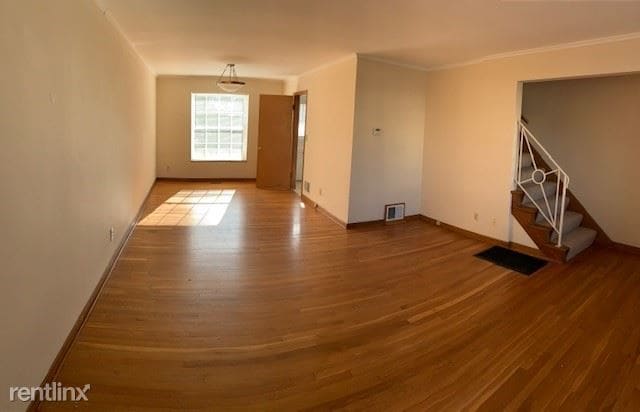 Primary Photo - 2 br, 1 bath Townhome - 2047 Ridgeview Rd.