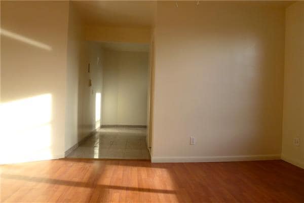 Building Photo - 466 76th St