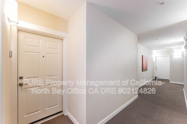 Building Photo - 810 7th St