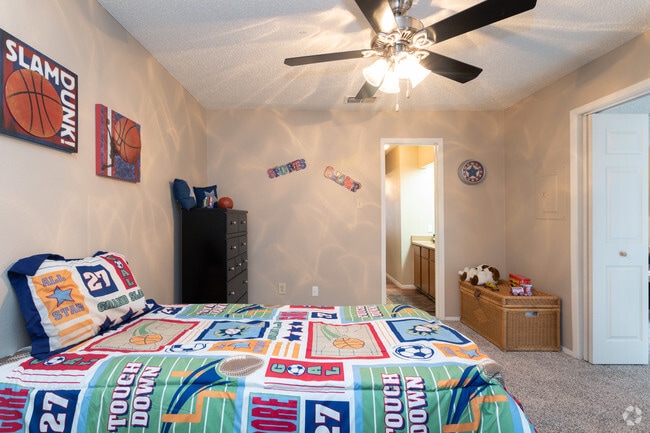 Interior Photo - Sutton House Apartments