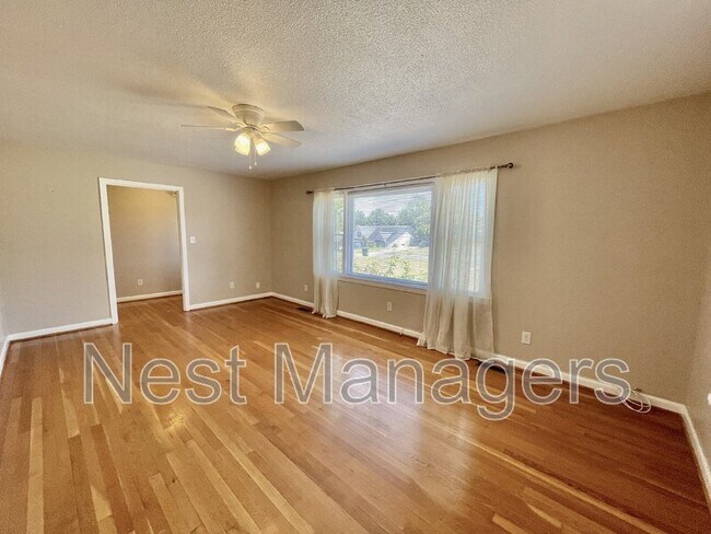 Foto del edificio - 621 Welsh Pl