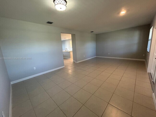 Building Photo - 16740 SW 290th Ln