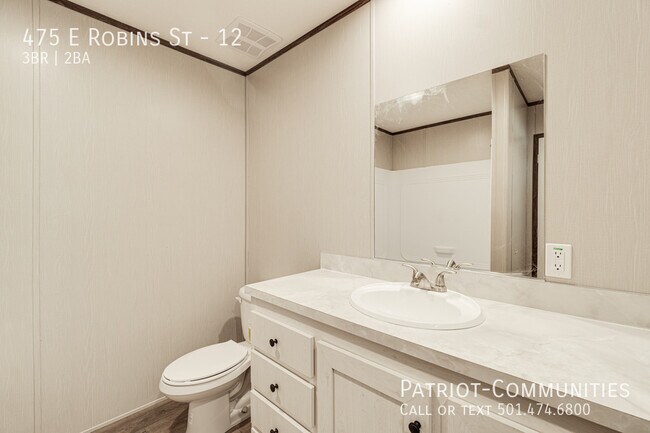 Foto del edificio - 475 E Robins St